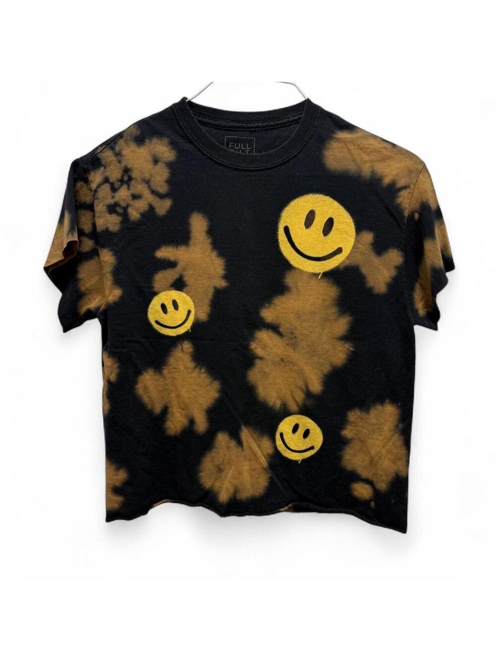 Full Tilt Smiley Crop top